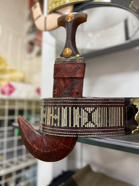 جنبية جلد شبابي